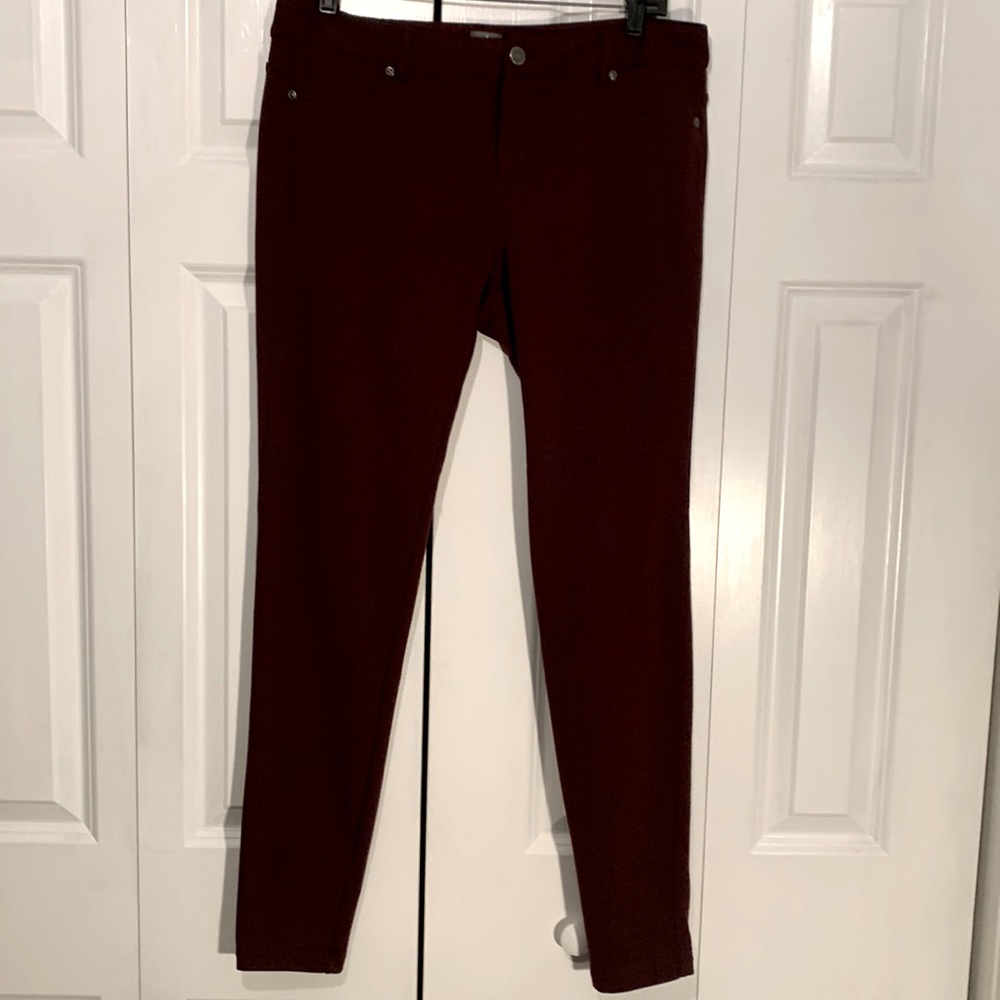 NY&Co burgundy/maroon colored straight leg pants Fall/Winter weight size 8